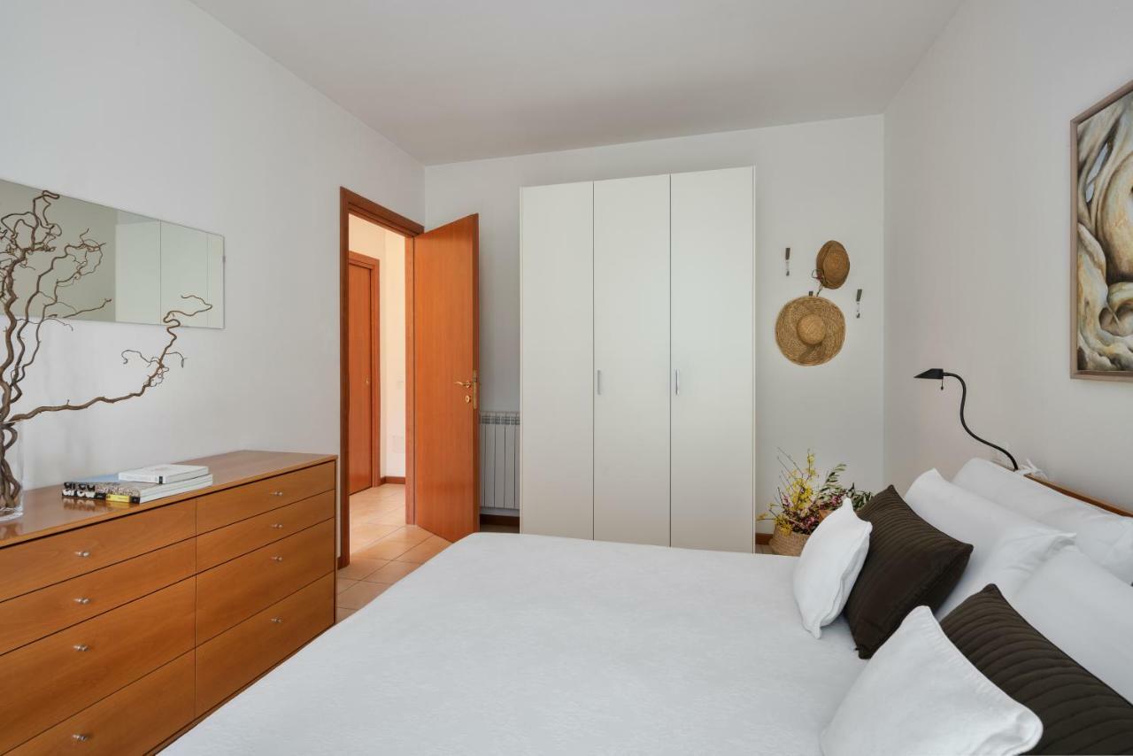 Appartamenti Corte Dei Cipressi Roe Luaran gambar