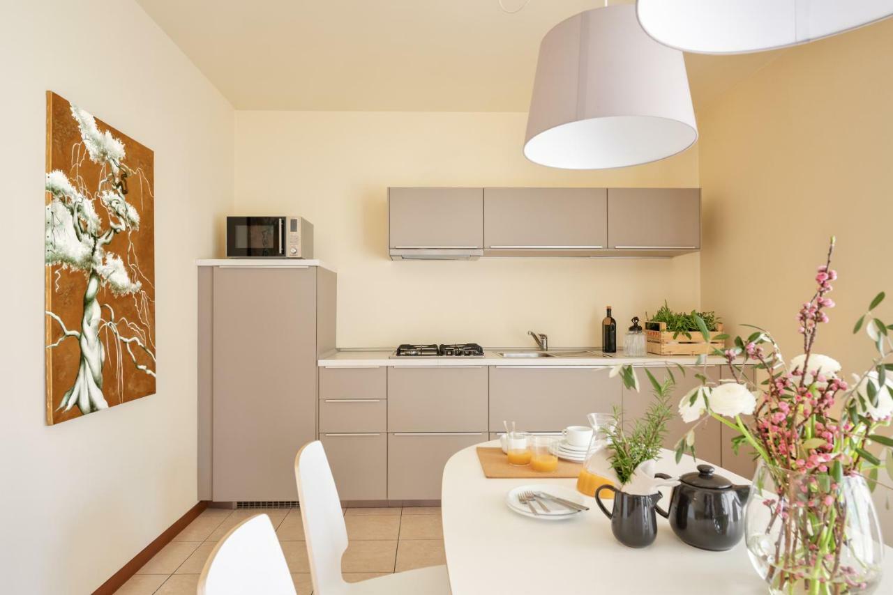 Appartamenti Corte Dei Cipressi Roe Luaran gambar